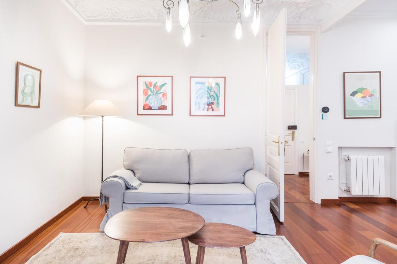 Modernist Apartment In The Best Location Barcelona Eksteriør billede