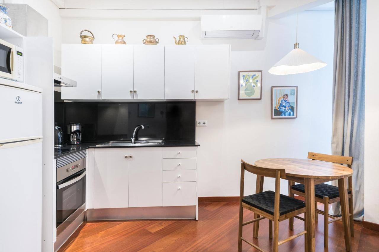 Modernist Apartment In The Best Location Barcelona Eksteriør billede