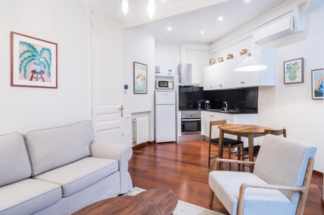 Modernist Apartment In The Best Location Barcelona Eksteriør billede